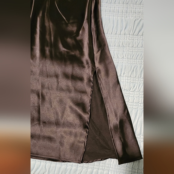 NWT Renee C Black Satin One Shoulder Dress Size Medium - Picture 5 of 7